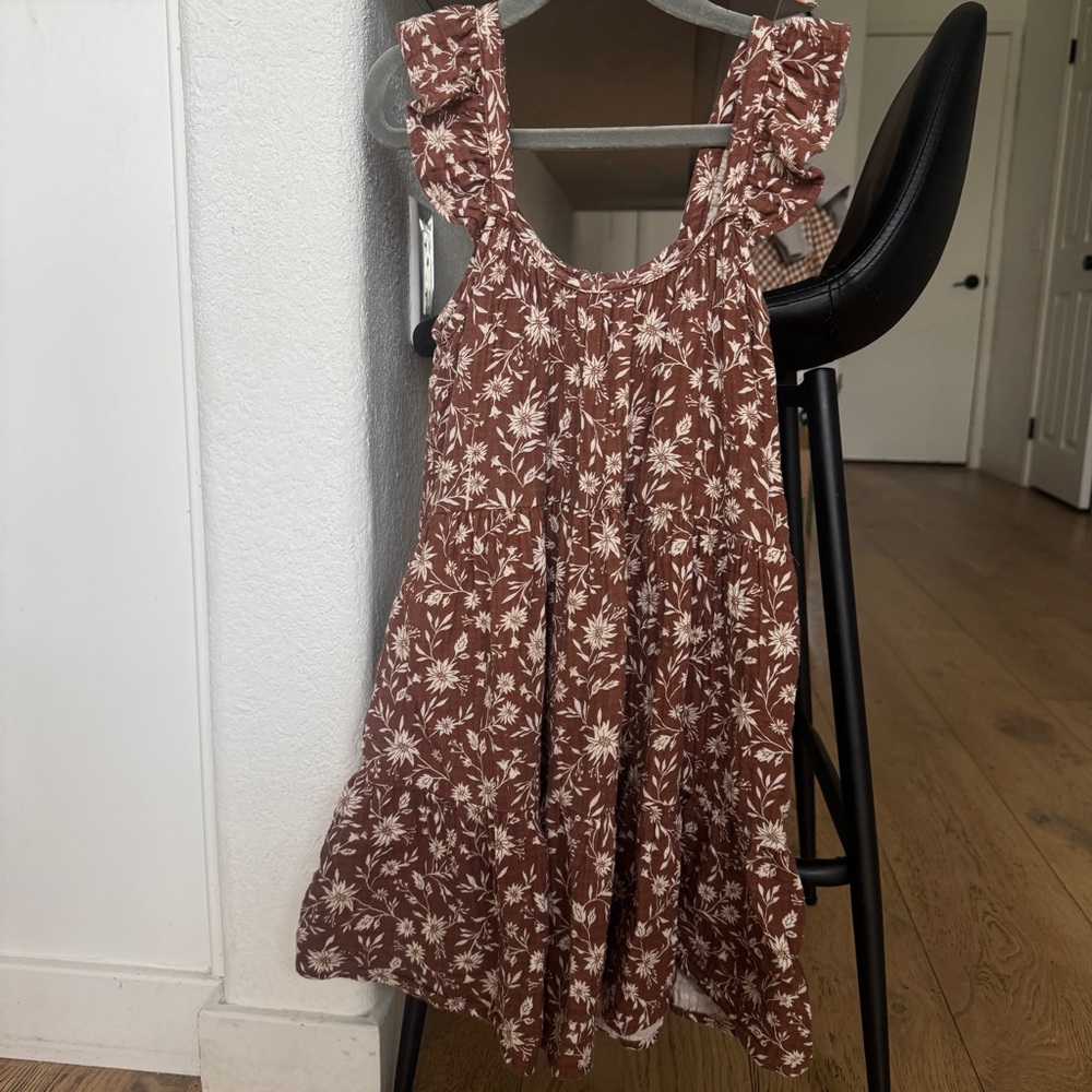 Rylee & Cru Brown Floral Ruffle Sleeve Dress, size 4-5y